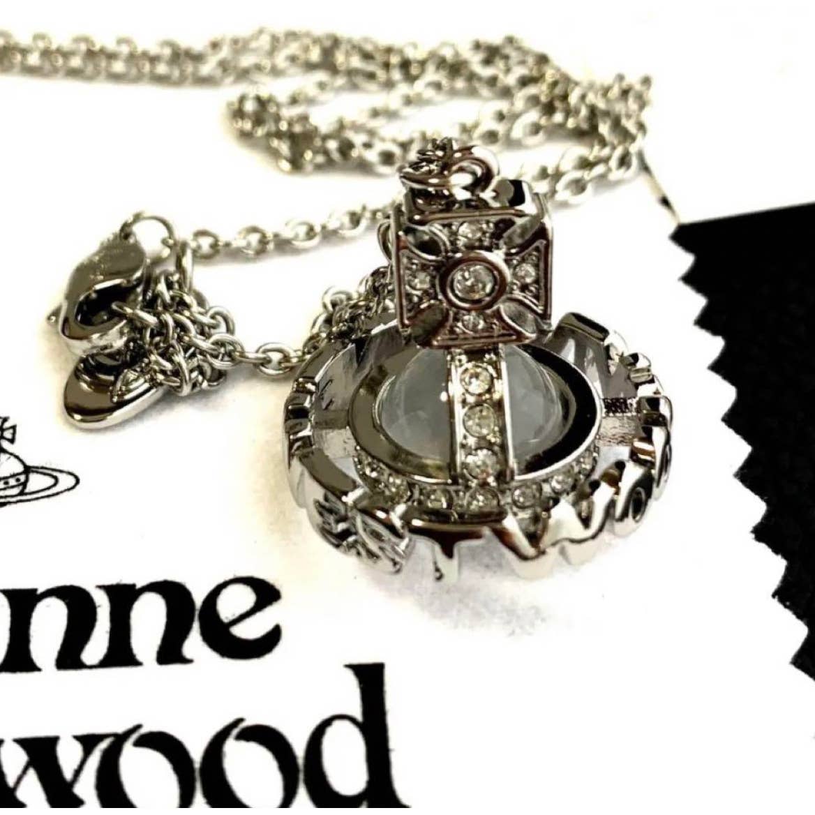 Vivienne westwood silver orb necklace hotsell